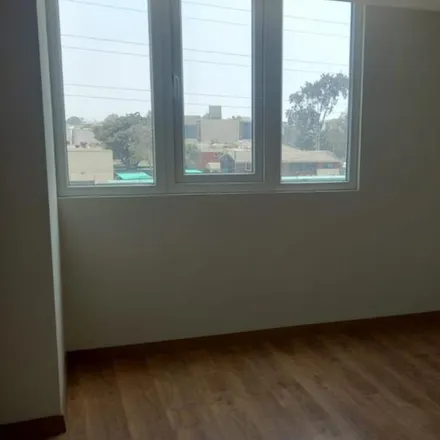 Buy this studio apartment on Jirón Monte Rosa 270 in Santiago de Surco, Lima Metropolitan Area 51132