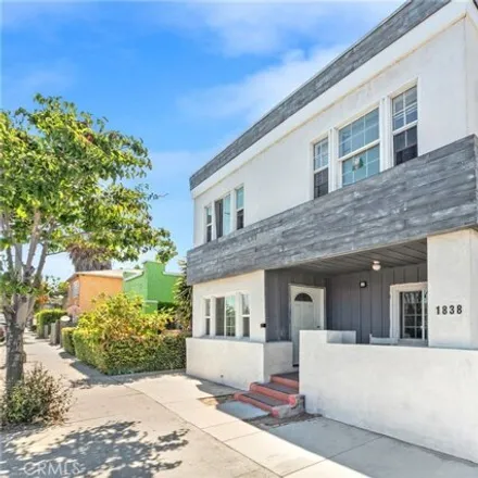Image 5 - 1872 East 7th Street, Long Beach, CA 90813, USA - House for sale