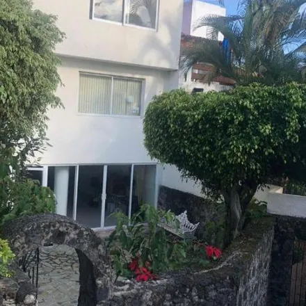 Buy this 3 bed house on Privada Lorenzo Vázquez in Potrero Verde, 62450 Cuernavaca