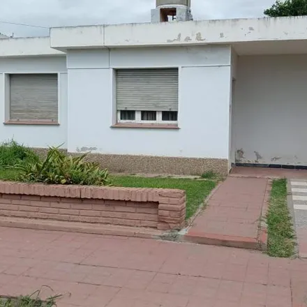 Buy this 3 bed house on Guillermo Hudson 4749 in Parque Liceo Primera Sección, Cordoba