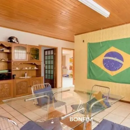 Buy this 4 bed house on Rua Rodolpho Senff 989 in Jardim das Américas, Curitiba - PR