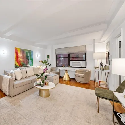Image 4 - 245 EAST 72ND STREET 4E in New York - Apartment for sale