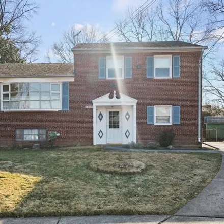 Buy this 4 bed house on 1315 South Norwood Street in Arlington, VA 22204