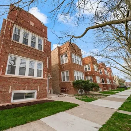 Image 3 - 6522 South Francisco Avenue, Chicago, IL 60629, USA - House for sale