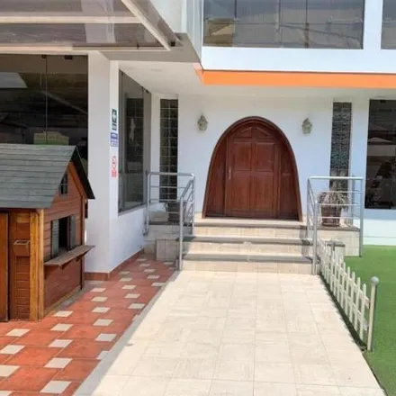 Buy this 5 bed house on Centro de Atención al Vecino in Calle 21 765, San Isidro