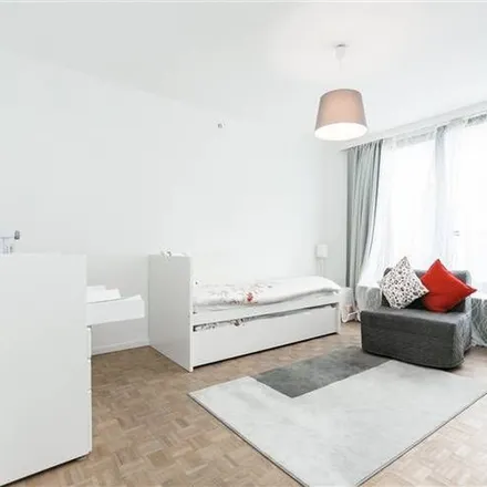 Rent this 3 bed apartment on Frankrijklei 86-86B in 2000 Antwerp, Belgium