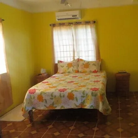 Rent this 3 bed house on Lucea East River in Kew, Hanover