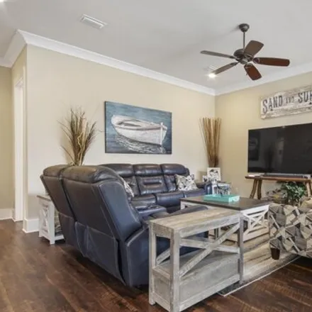 Buy this 3 bed house on Destin Executive Airport in Court Drive, Destin