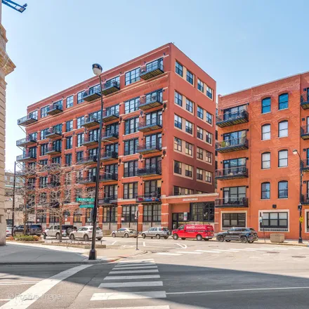 Buy this 1 bed loft on Clinton Street Lofts in 208-228 North Clinton Street, Chicago