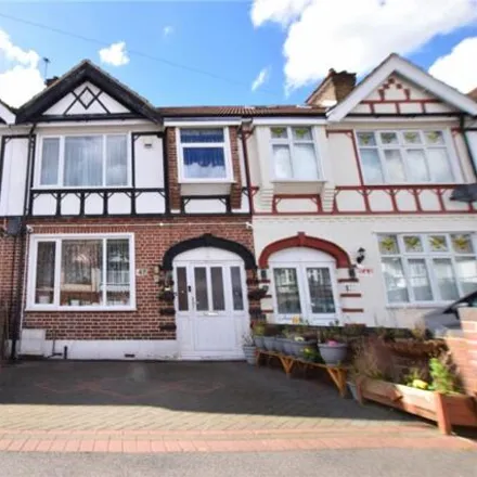 Buy this 4 bed townhouse on Eccleston Crescent in Goodmayes, London