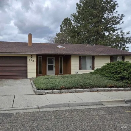 Buy this 3 bed house on 2008 Southwest 6th Avenue in Ontario, OR 97914