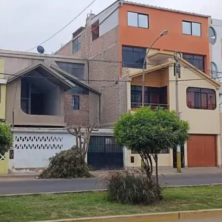 Buy this 5 bed house on Los Ingenieros Avenue in La Molina, Lima Metropolitan Area 15012