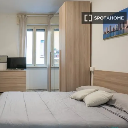 Rent this 12 bed room on Via Carlo Tenca 3 in 20124 Milan MI, Italy