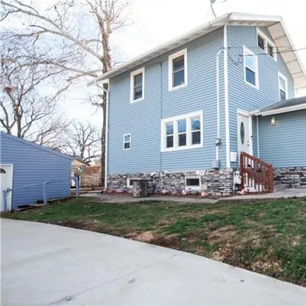 Image 3 - 1309 8th Street, Des Moines, IA 50314, USA - House for sale