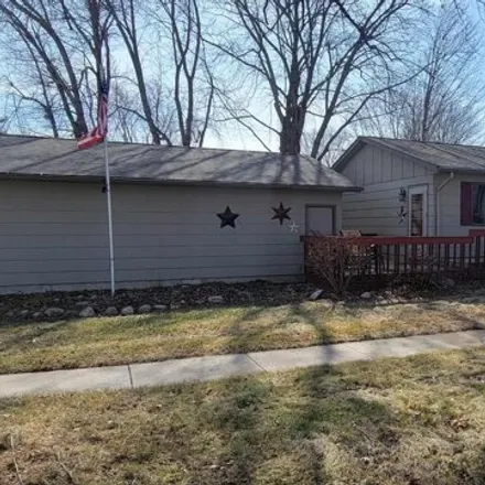 Buy this 5 bed house on 1022 19th Avenue in Charles City, IA 50616