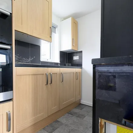Image 7 - Westray Avenue, Port Glasgow, PA14 6AU, United Kingdom - Apartment for rent