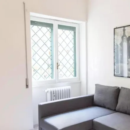 Image 5 - Via Bonifacio Ottavo, 00165 Rome RM, Italy - Apartment for rent