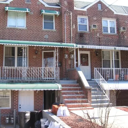Buy this 4 bed house on 2722 Lurting Avenue in New York, NY 10469