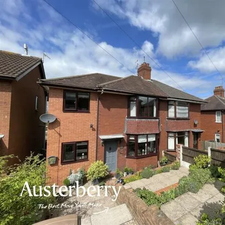 Buy this 3 bed duplex on Sutherland Avenue in Longton, ST3 4EQ