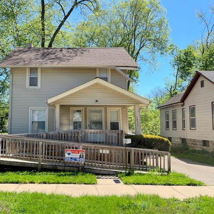 Rent this 3 bed house on 1235 Sheldon Street in Jackson, MI 49203