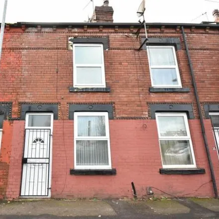 Buy this 2 bed townhouse on Stanley Place in Leeds, LS9 7BP