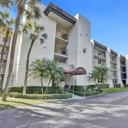 Rent this 2 bed condo on Poinciana Place in Pine Island Ridge, Pine Island