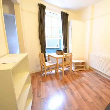 Rent this 2 bed apartment on New Cross Road in London, SE14 5DG