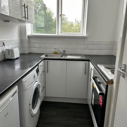 Image 8 - Simon Close, Nuneaton, CV11 4JP, United Kingdom - Apartment for rent