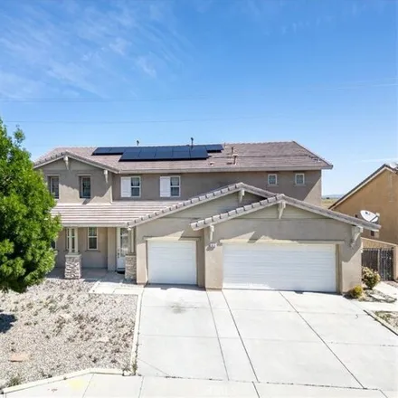 Image 2 - 4879 Jade Court, Lancaster, CA 93536, USA - House for sale