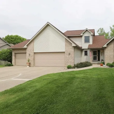 Buy this 3 bed house on 3211 Woodvalley Drive in Flushing, MI 48433