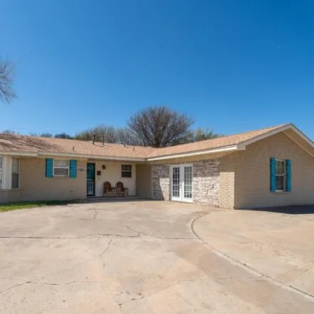 Buy this 3 bed house on 3064 South Washington Street in Amarillo, TX 79109