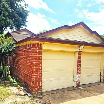 Buy this 3 bed house on 6601 Dinner Creek Court in Harris County, TX 77449
