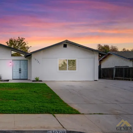 Buy this 3 bed house on 10701 Paul Avenue in City of Bakersfield, CA 93312
