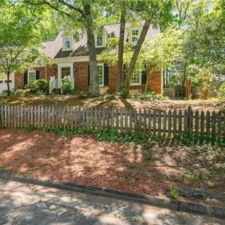 Image 2 - 319 Dolley Madison Road, Madison Woods, Greensboro, NC 27410, USA - House for sale