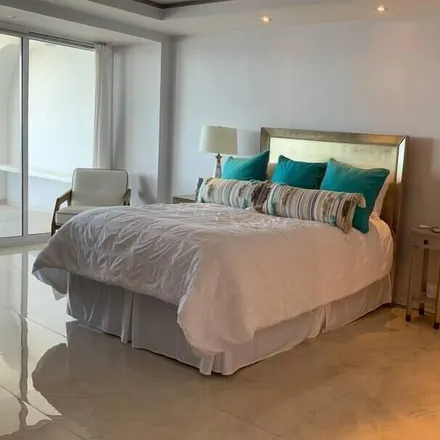 Rent this 3 bed condo on Golfo de México in 22706 Rosarito, BCN
