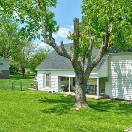 Image 1 - North Jackson Street, Huntingburg, Dubois County, IN 47542, USA - House for sale