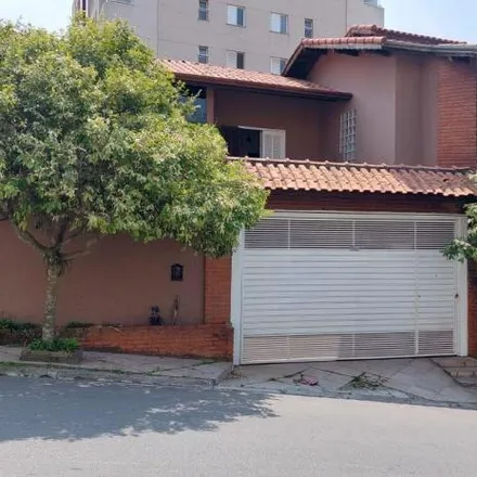 Buy this 3 bed house on Rua Luís Benasso in Jardim Pedroso, Mauá - SP
