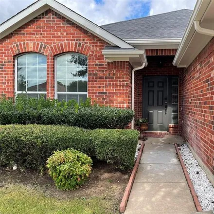 Image 3 - 225 Foreston Drive, Roanoke, TX 76262, USA - House for rent