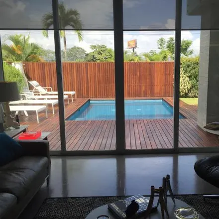 Image 1 - Calle Montelimar, Versalles I, Don Bosco, Panamá, Panama - House for sale