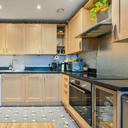 Image 1 - 26 Kirchen Road, London, W13 0TY, United Kingdom - Apartment for sale