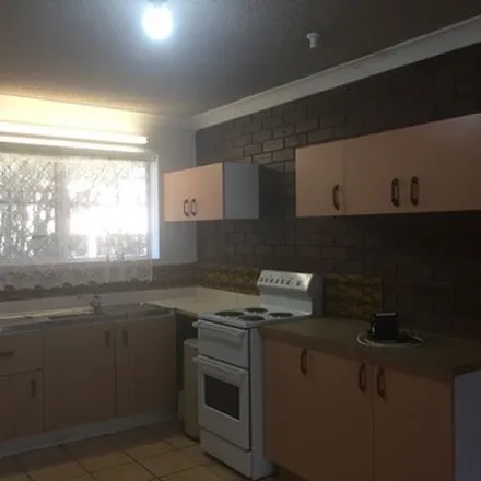 Image 5 - Mecklem Street, Strathpine QLD 4500, Australia - Apartment for rent