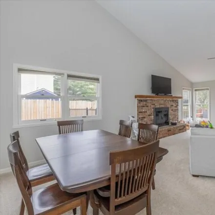 Image 4 - 12472 Ensley Place, Fishers, IN 46038, USA - House for sale