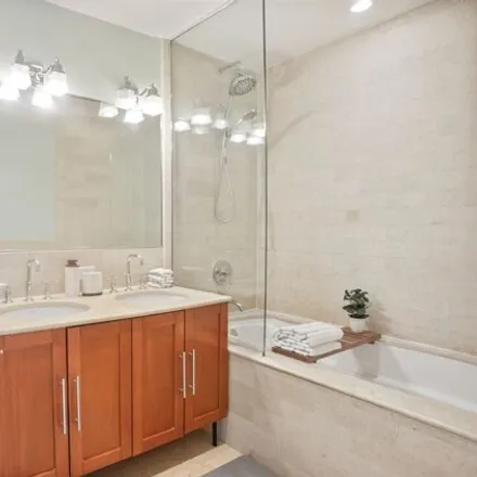 Image 7 - 450 East 117th Street, New York, NY 10035, USA - Condo for sale