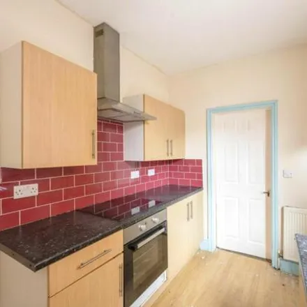 Buy this 2 bed townhouse on Alexandra Road in Doncaster, DN4 0NB