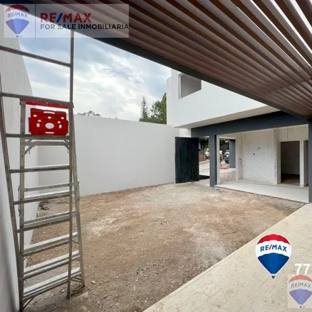 Buy this studio house on Calzada de los Reyes in Lomas de Ahuatlán, 62130 Tetela Del Monte