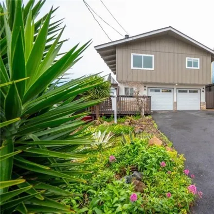 Buy this 3 bed house on 455 Orcas Street in Morro Bay, CA 93442