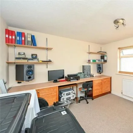 Image 7 - Glastonbury Close, Walton on the Hill, ST17 0PB, United Kingdom - House for sale