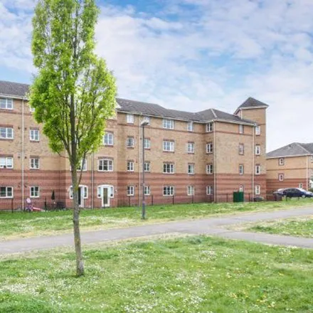 Rent this 2 bed apartment on unnamed road in Buckinghamshire, HP13 7WZ