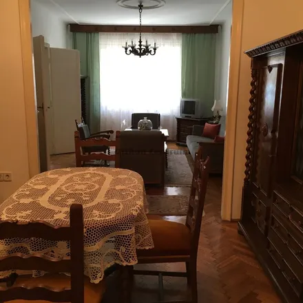 Rent this 3 bed apartment on MTA SZTAKI in Budapest, Lágymányosi utca 11