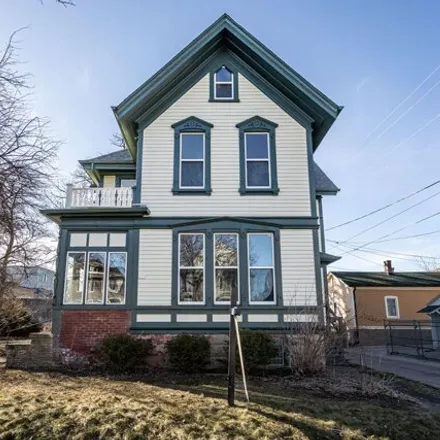 Buy this 5 bed house on 421 East Lloyd Street in Milwaukee, WI 53212